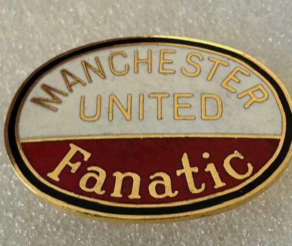 Manchester United ~ Original 1970's Badge ~ Made By W. Reeves