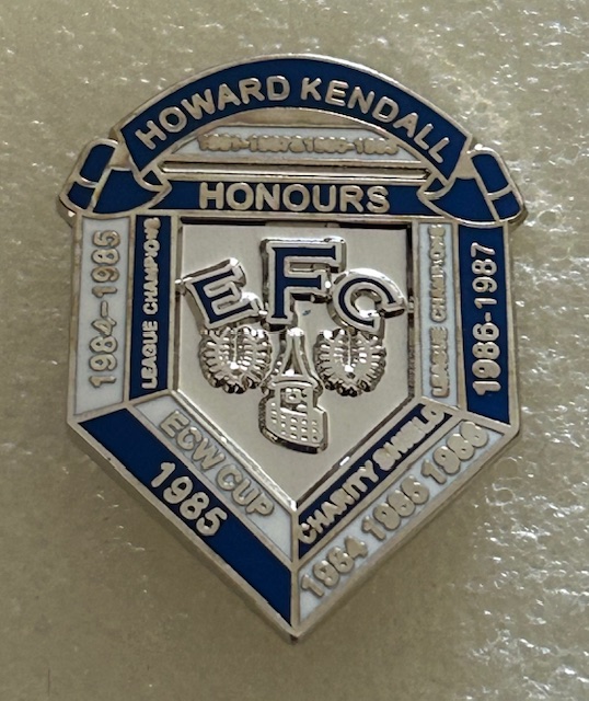 Everton ~ Howard Kendal Tribute Badge