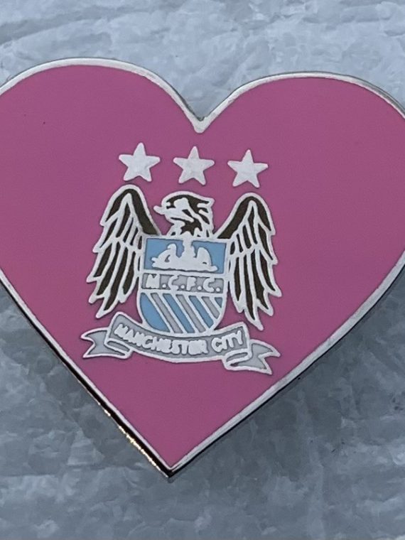 Manchester City Enamel Badge ~ Pink Heart Design